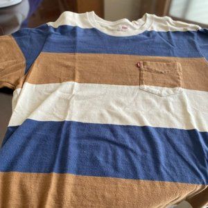 Levis Dress T-Shirt with Pocket Size Medium Like New Condition